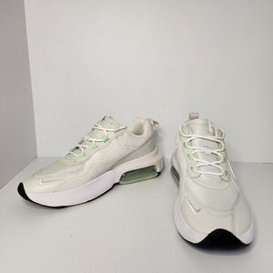 Nike W Air Max Verona Spruce Aura/ White-Platinum Tint Size 10